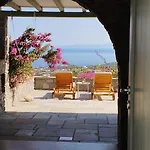 Vila Akakies Summer House With Breathtaking Aegean View Aspro Chorio